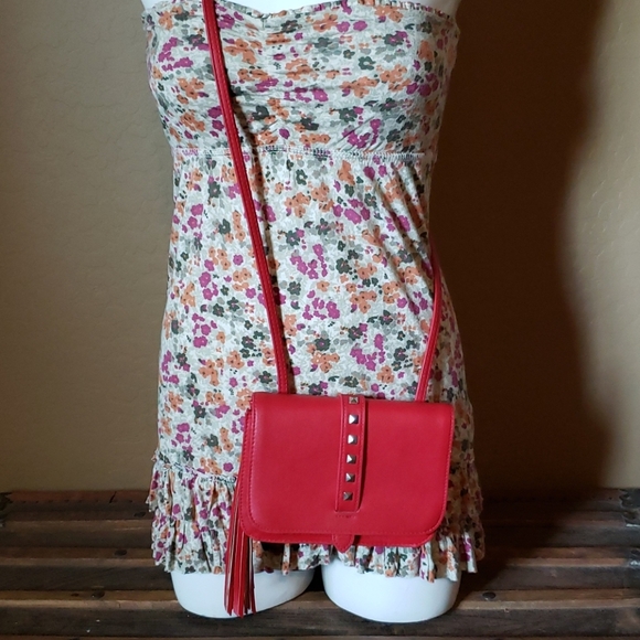 Handbags - Cute Red Crossbody (bin 5)